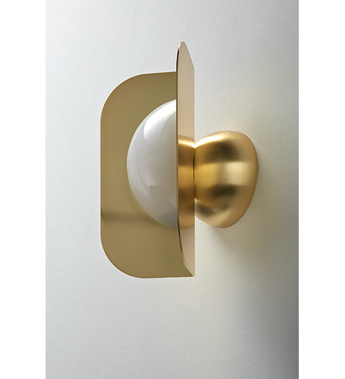 1L WALL LAMP WITH WHITE GLASS